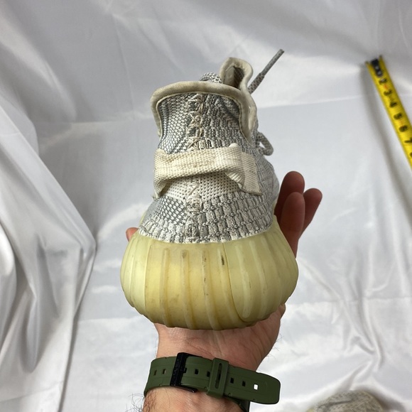 adidas yeezy boost 350 v2 Static NON REFLECTIVE - Picture 12 of 16